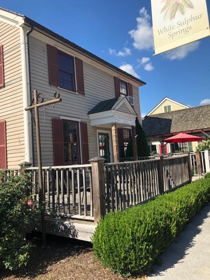 Howard'S Creek Inn White Sulphur Springs Exterior photo